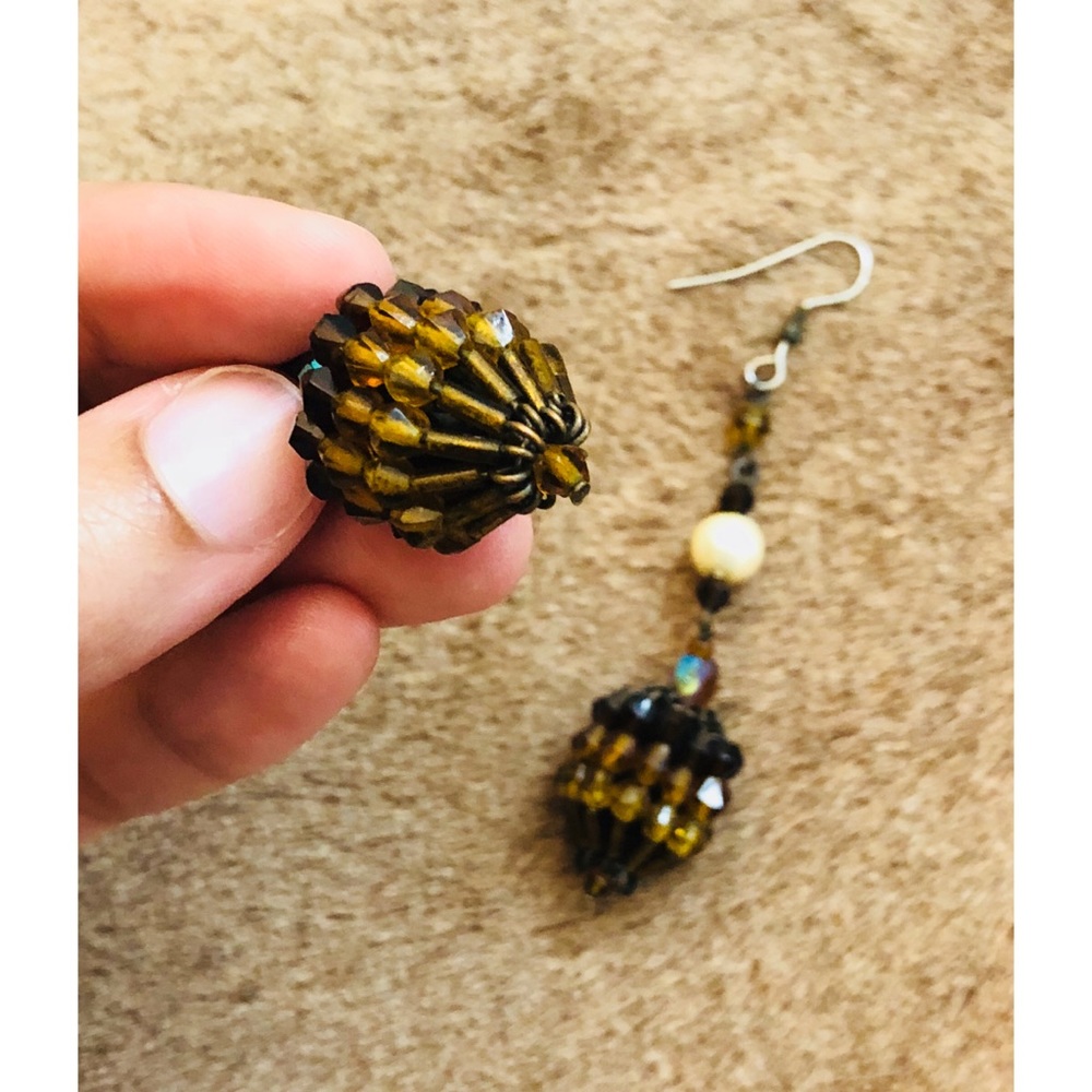 Vintage Acorn Statement Earrings - Picture 6 of 7